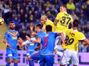 Fenerbahçe Göztepe Karşısında Galibiyet Arıyor