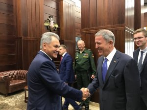 Bakan Akar, Rus Mevkidaşı İle Görüştü