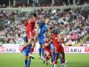 İlk Yarı Kasımpaşa’nın