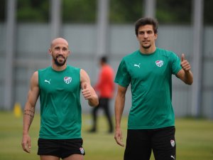 Bursaspor’un Yeni Transferleri İlk İdmanına Çıktı