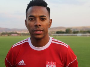 Robinho’dan Var Sistemine Eleştiri