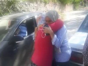 Anne-kız 18 Yıl Sonra Buluştu
