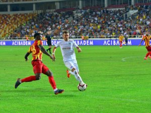 İlk Yarıda Tek Gol Var