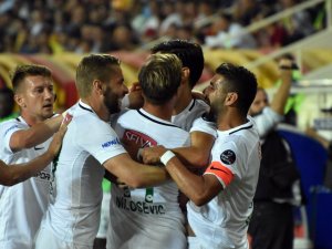 Atiker Konyaspor Deplasmanda Güldü