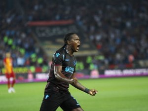 Aslan’a Soğuk Duş: İlk Yarıda 3 Gol