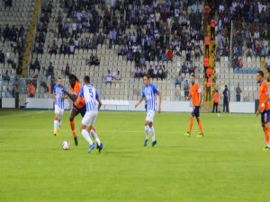 İlk Yarıda Tek Gol Vardı