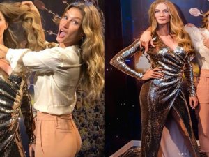 Gisele Bündchen Balmumu Heykeliyle Poz Verdi