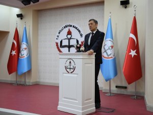 Bakan: Büyük Çaplı Öğretmen Projeleri Başlatacağız