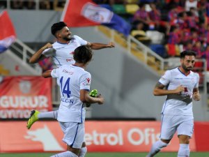 Gol Sevincini Abartınca Kadro Dışı Kaldı