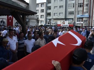 Kansere Yenik Düşen Polis Memuru Son Yolculuğuna Uğurlandı