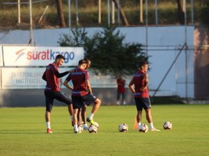 Trabzonspor, 15 Eksikle Aytemiz Alanyaspor Maçı Hazırlıklarına Başladı