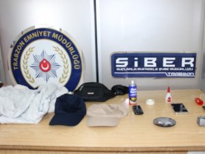 Bankamatiğe Kart Kopyalamak İçin Aparat Yerleştiren Şahıslar Yakalandı