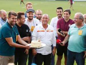 Fatih Terim’e Doğum Günü Sürprizi