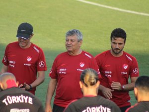 Lucescu Terim’in Gerisinde Kaldı