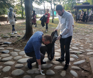 Rize'de Ak Partili Gençlerden Temizlik Seferberliği