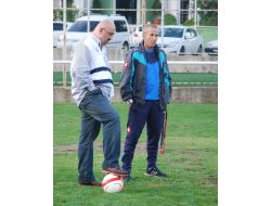 Giresunspor Kulüp Başkanı Mustafa Bozbağ Teknik Direktör Ahmet Ertem İle Yolların Ayrılmasının Adından Açıklamalarda Bulundu