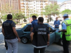 Gümüşhane’de Abartı Egzozlu 18 Araç Trafikten Men Edildi