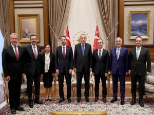 Cumhurbaşkanı Erdoğan, Türkiye Varlık Fonu Yönetim Kurulu ve Üyelerini Kabul Etti