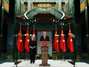 "Dövizle Faiz Konusunu Kökten Çözüyoruz"