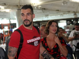 Negredo Dubai’ye Gitti Ama Neden ?