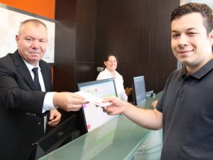 Devlet Tiyatroları Perdelerini Açıyor
