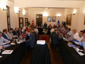Trabzon Büyükşehir Belediye Başkanı Gümrükçüoğlu Stk Temsilcileriyle Görüştü