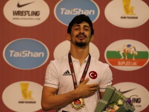 Kerem Kamal, Dünya Şampiyonu