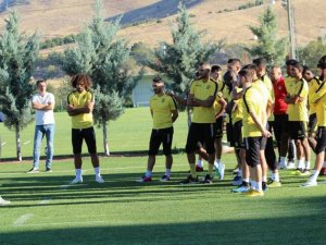 Evkur Yeni Malatyaspor’da Çaykur Rizespor Mesaisi Sürüyor