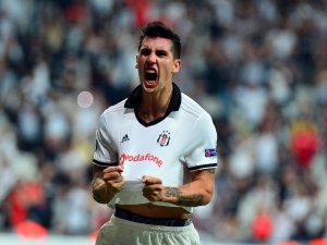 Beşiktaş Güldü, Akhisar Üzüldü