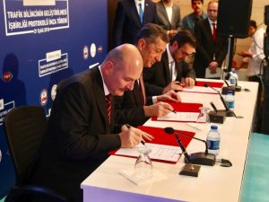 "Esas Mesele Zihniyet Devrimini Yapabilmekte"