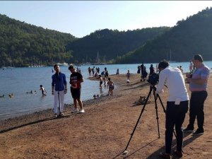 Engelliler Korosundan ‘Deniz Üstü Köpürür’ Türküsü