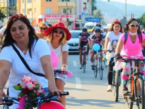 Süslü Kadınlar Giresun’da Farkındalık İçin Pedal Çevirdi
