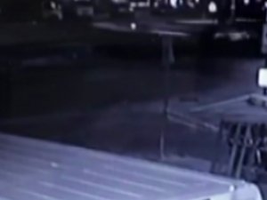 Kontrolden Çıkan Otomobil Takla Attı