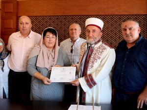 Alman Tır Şoförü Nannette Bauer Müslüman Olarak ‘Nisa’ Adını Aldı