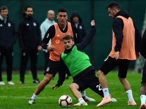 Beşiktaş, Kayserispor Hazırlıklarını Yağmur Altında Sürdürdü