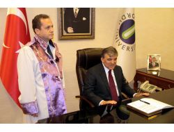 Cumhurbaşkanı Gül’ün Onuruna Öğrencilere 1 Hafta Ücretsiz Yemek