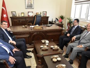 Vali Memiş’ten Köse’nin Yeni Kaymakamı Canpolat’a Ziyaret