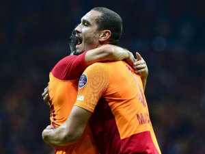 Maicon, Ligdeki İkinci Golünü Attı