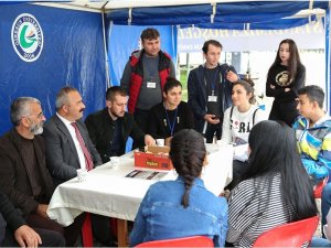 Giresun Üniversitesi Rektörü Öğrencilerle Buluştu
