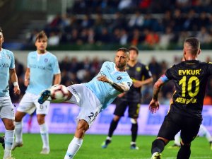 İlk 25 Dakika Golsüz Bitti