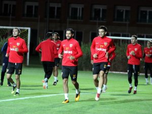 Kayserispor’da Çaykur Rizespor Mesaisi Başladı