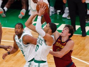 Cedi Osman’lı Cleveland, Boston Celtics’i Mağlup Etti