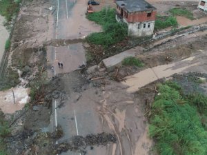 Trabzon’un Araklı İlçesinde Yaşanan Selin Boyutu Havadan Görüntülendi