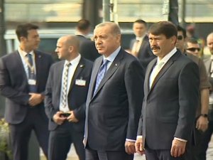 Erdoğan Resmi Törenle Karşılandı