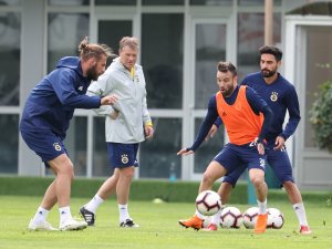 Fenerbahçe’de Sivas Mesaisi Sürüyor