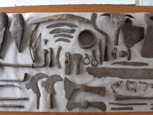 Çanakkale’de Bin 500 Yıllık Tarım Aletleri Bulundu