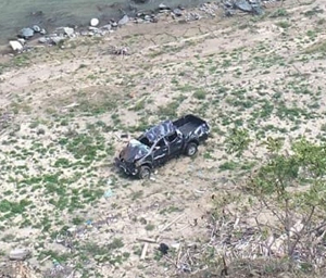 Artvin'de otomobil şarampole devrildi: 2 ölü, 1 yaralı
