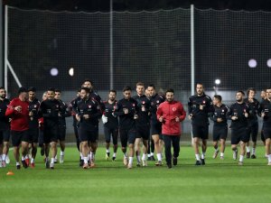 A Milli Takım Rusya Maçı Hazırlıklarını Tamamladı
