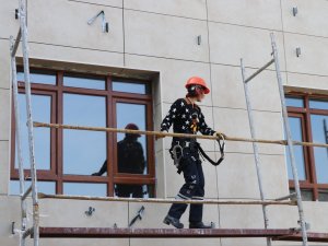 İnşaatta Çalışan Aybüke, Mesleğin Cinsiyeti Olmaz Dedirtti