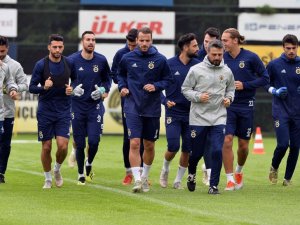 Fenerbahçe Sivasspor’a Bileniyor